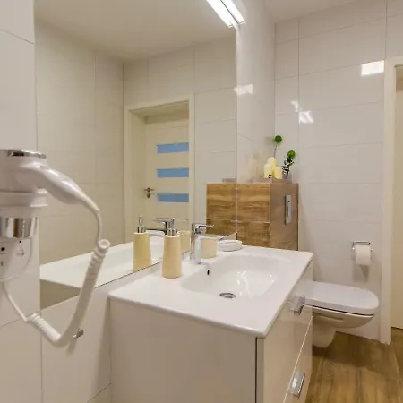 Lux Polanki Park קולובז'ג